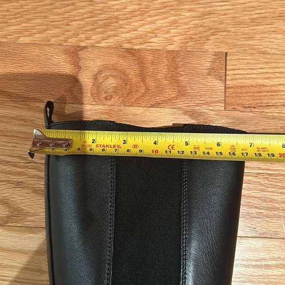 Steve Madden Women's ESMA Boots NWT (Size 7.5) - Picture 5 of 6